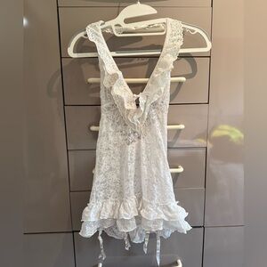 Victoria's Secret White Lace Teddy (Sm/34B)